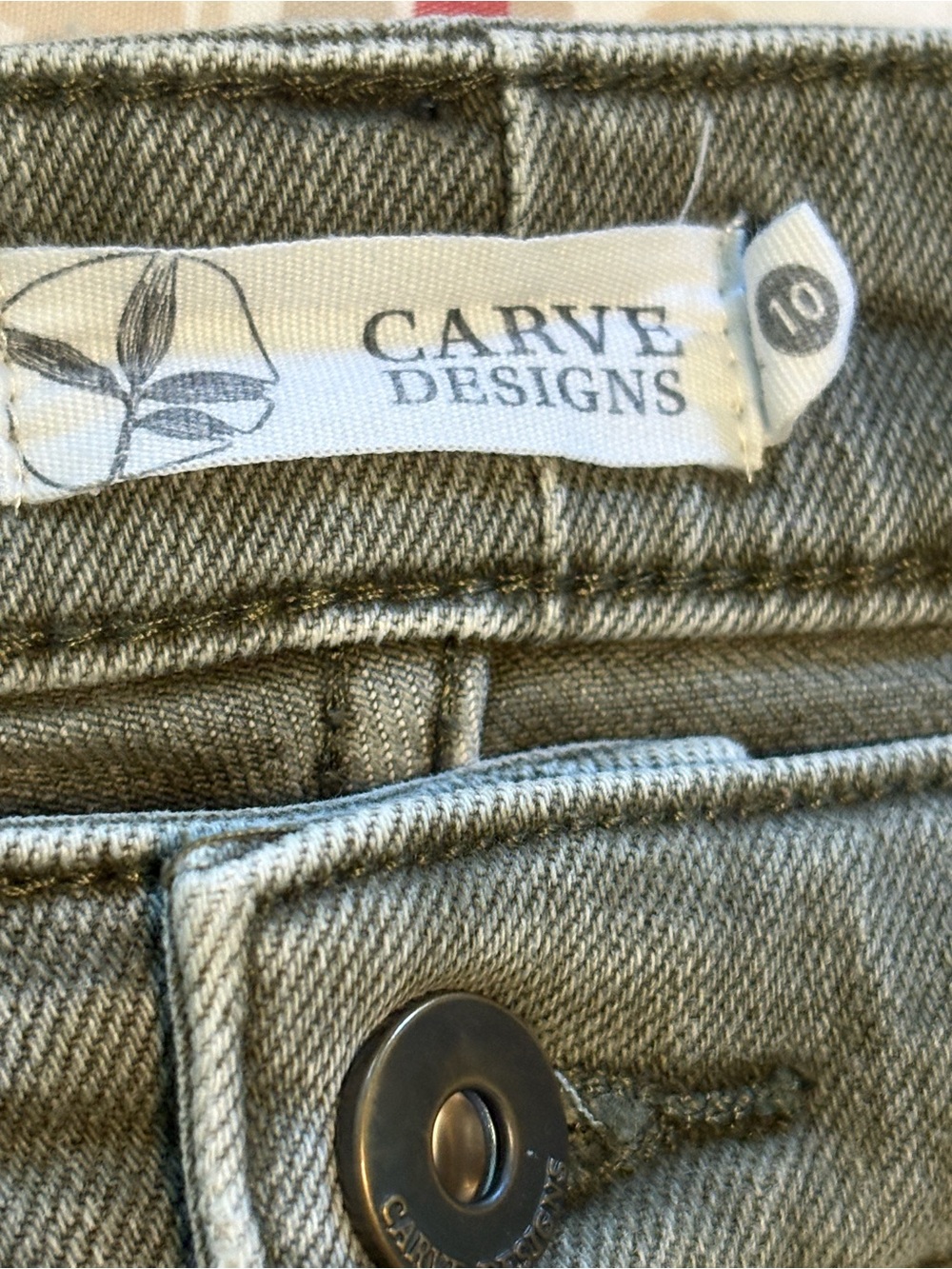 Carve Designs women’s  Carson jeans size 10, color Fir (green)